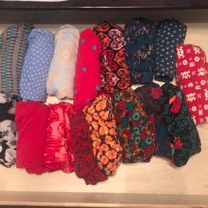 Lot of 16 T&C lularoe leggings